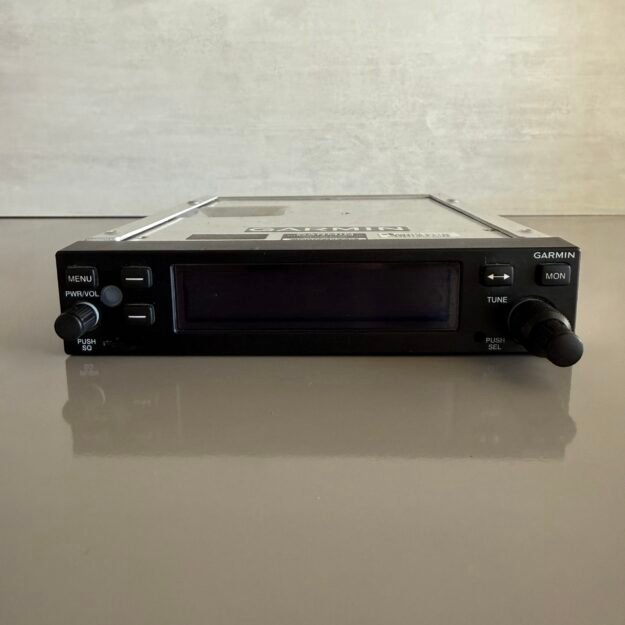 Rádio Garmin GTR 200 com Rack e Conector (Experimental)